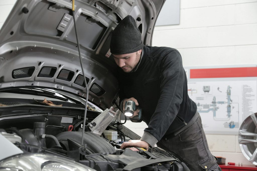 pexels-photo-3807277-3807277 Officina Revisioni auto Messina – prova freni al banco